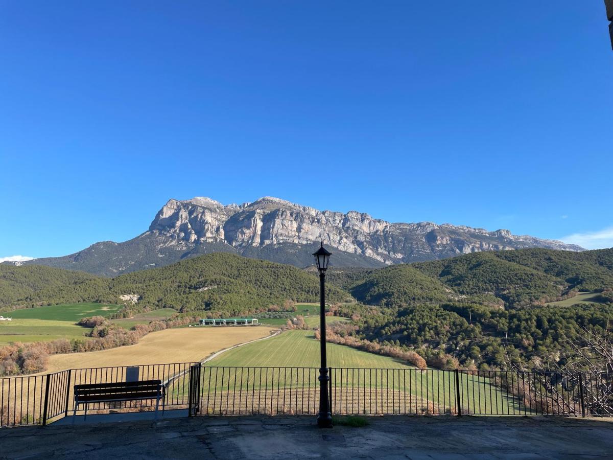 Apartamentos Pirineos Ordesa El Pueyo de Araguás Dış mekan fotoğraf