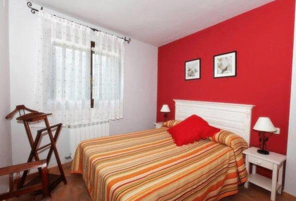 Apartamentos Pirineos Ordesa El Pueyo de Araguás Oda fotoğraf